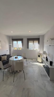 Alquiler de Piso de 2 Habitaciones en Hytasa, Sevilla fomentto inmobiliarias sevilla (1)